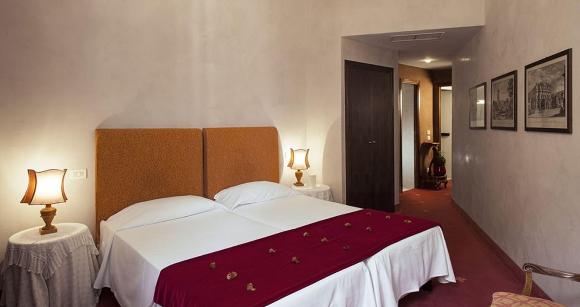 Hotel Columbia Rome Exterior photo